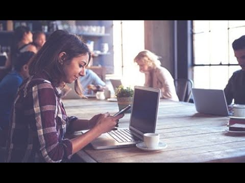 Como-la-IA-Puede-Mejorar-la-Eficiencia-en-la-Atencion-al-Cliente - Hispamer Noticias Cómo la IA Puede Mejorar la Eficiencia en la Atención al Cliente Hispamer Noticias