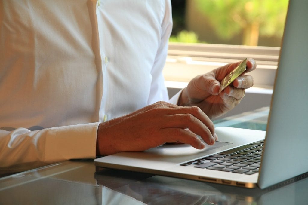 Cyber Wow: El Gran Impulso del E-commerce en Perú