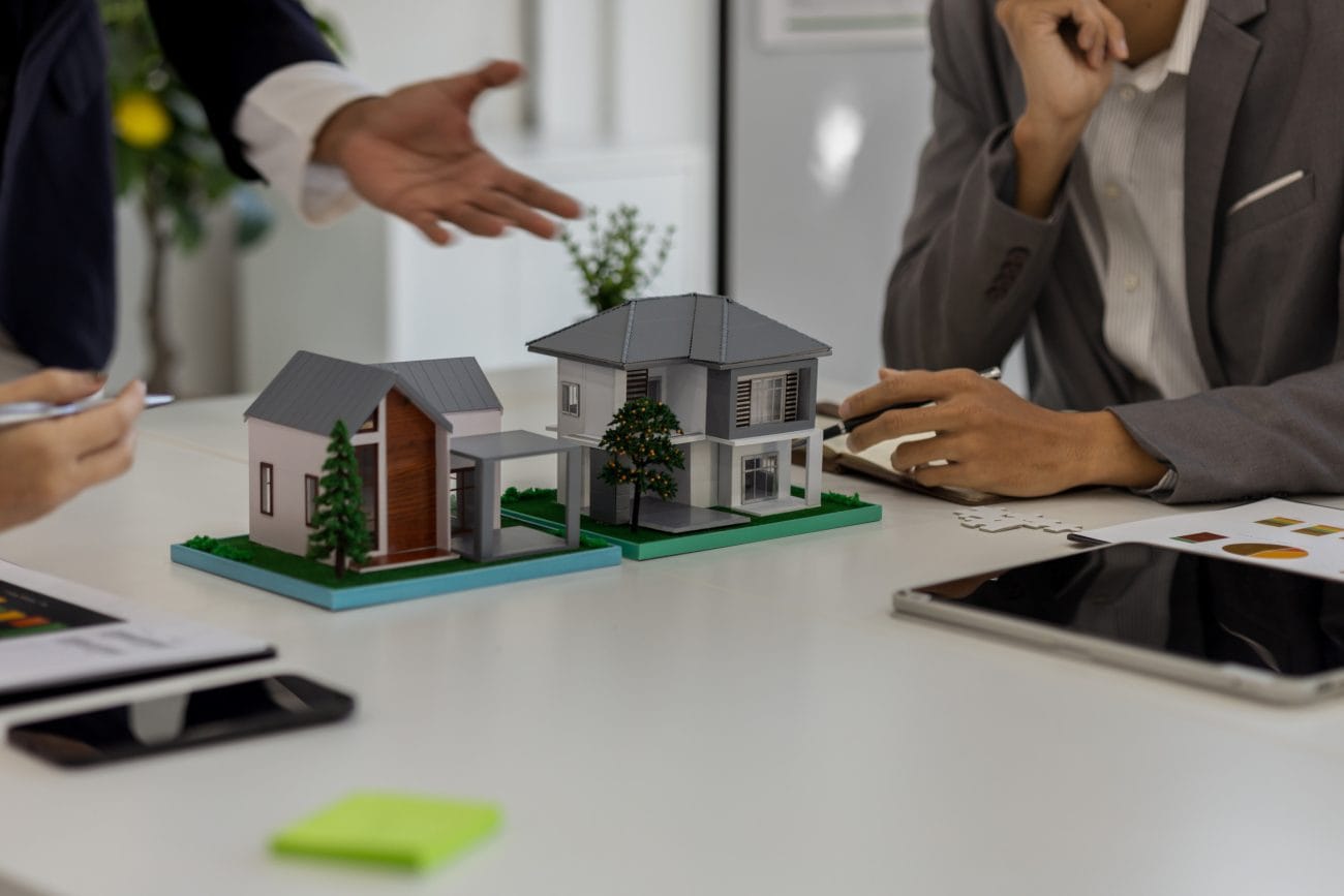 concept for selling a house and home insurance Signing a house purchase and sale agreement housing rental mortgage real estate rent selling loan property agent - Hispamer Noticias Hispamer Noticias